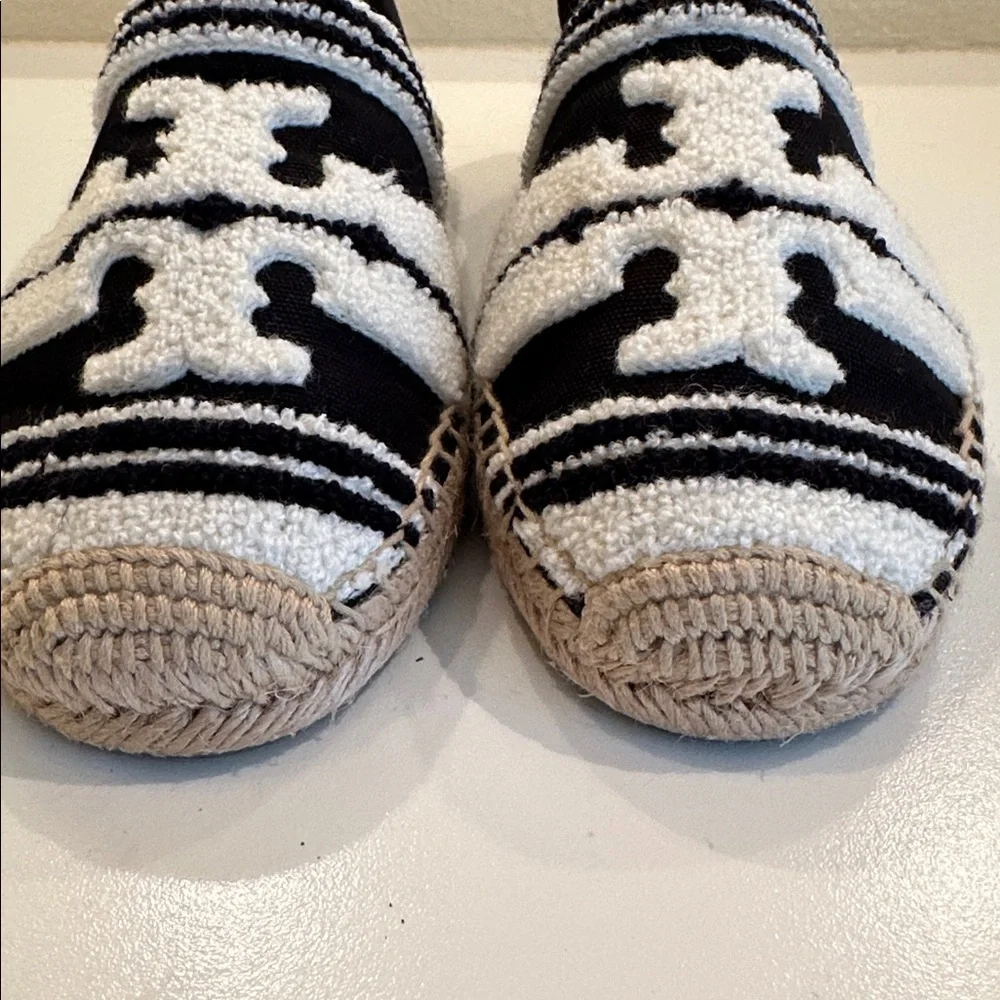 New Tory Burch Black and White Patterned Espadrilles. Size 8.5.